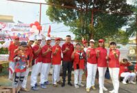 Efendi saat bersama warga Bengkong beberapa waktu lalu. Foto/arga-matapedia6.com