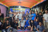 Warga Sumberindo bersama anggota DPRD Batam Arlon Veristo. Foto/arga-matapedia6.