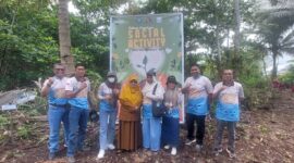 Telkom Witel Riau Kepulauan (Rikep} berpartisipasi menanam pohon mangrove, Selasa (28/11/2023). Foto:Ist 
