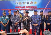 PSDKP menggelar operasi bersama untuk pencegahan penyelundupan, Jumat (1/12/2023). Foto:Jo