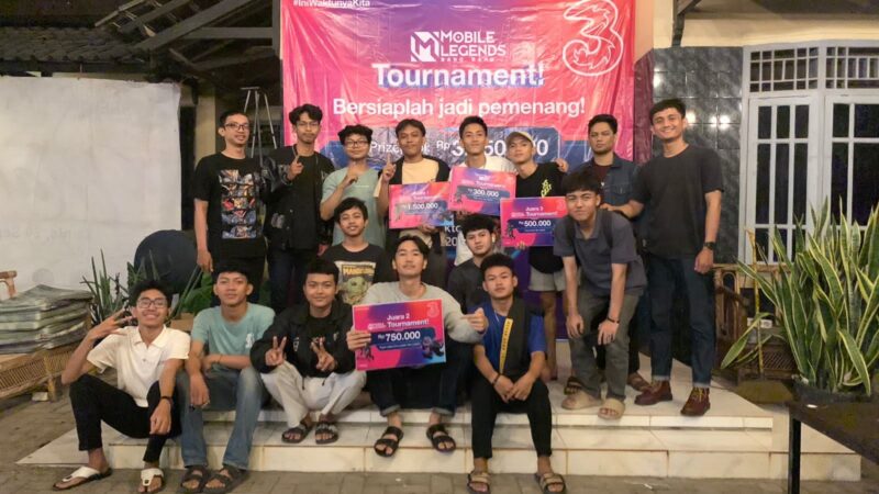 Komunitas generasi muda retailer dan komunitas Esport Indonesia. Foto:Dok/Tri