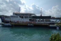 Kapal ASDP Batam roro di pelabuhan Roro Punggur, Jumat (15/12/2023). Foto:lucia/matapedia6