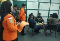 Tim SAR gabungan berhasil mengevakuasi 6 ABK Kapal usai terombang-ambing di Lautan. Foto:/Dok:Basarnas