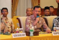 Kabidhumas Polda Kepri Kombes. Pol. Zahwani Pandra Arsyad, saat memaparkan pengamanan selama Nataru di Kepri pada kegiatan Rapat Koordinasi Forum Koordinasi Pimpinan Daerah (FORKOPIMDA) dan Pemerintah Daerah Kabupaten/Kota Se- Provinsi.Matapedia6.com/ Dok.Humas Polda