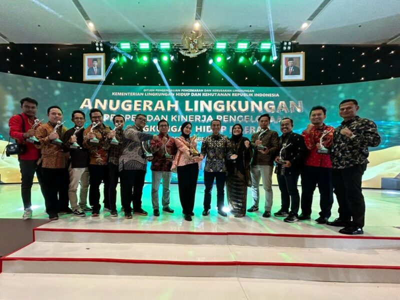 Pertamina Patra Niaga Regional Sumbagut meraih anugrah lingkungan. Foto:Dok/Pertamina 