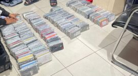 Ratusan unit HP diduga ilegal disita petugas Bea Cukai Batam. Foto:Ist/matapedia6