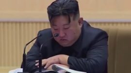 Kim Jong Un meneteskan air mata saat berbicara di Pertemuan Ibu Nasional dan  mendesak perempuan untuk meningkatkan angka kelahiran di negaranya. Matapedia6/net