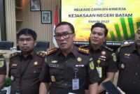 Kepala Kejaksaan Negeri Batam, I Ketut Kasna Dedi dalam release capaian kinerja Kejaksaan Negeri Batam tahun 2023, Rabu (27/12/2023). Foto:rega/matapedia6