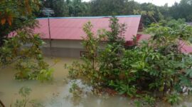 Ilustrasi banjir menimpa rumah warga di Batam beberapa waktu lalu. Foto:Istimewa/matapedia6