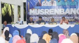 Wali Kota Batam Muhammad Rudi tengah saat Musrembang. Foto:Dok/Humas Pemko Batam