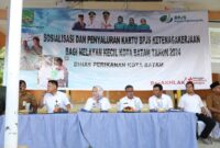 Dinas Perikanan Batam salurkan kartu BPJS TK bagi nelayan. Foto:Dok/Diskominfo Batam