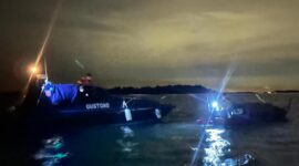 Kapal cepat yang mengangkut 47 karton rokok yang tidak dilengkapi pita cukai yang hendak diselundupkan dari Batam ke Tanjung Buntung. Matapedia6.com/ Dok Bea Cukai