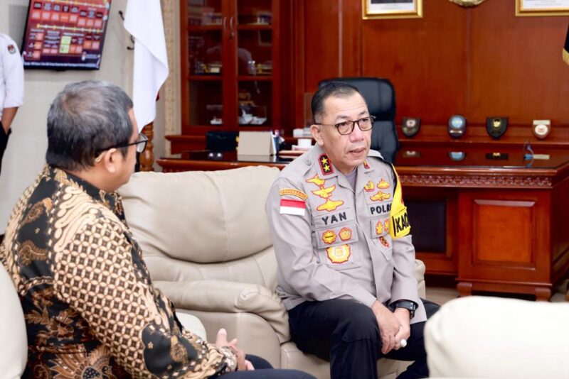 Kapolda Kepri Irjen Pol Yan Fitri Yan Halimansyah terima kunjungan kerja KPU Provinsi Kepri, Kamis (11/1/2024)