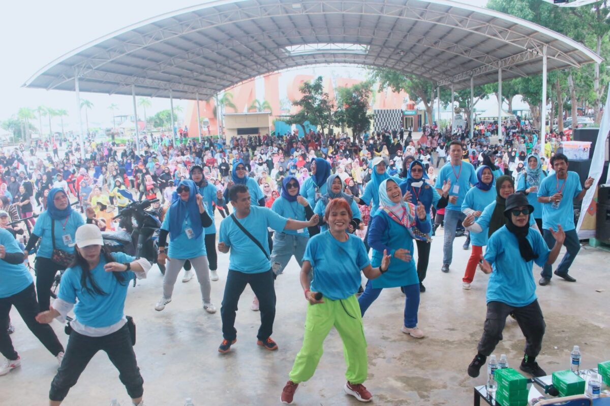 Ribuan masyarakat ikut meramaikan deklarasi yang digagas oleh Squad Gemoy