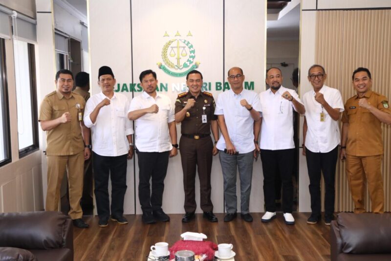 DPRD Batam berkunjung ke Kejari Batam. Foto:Dok/Humas DPRD Batam