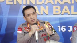 Kapolresta Barelang Kombes Pol Nugroho Tri Nuryanto saat konferensi pers di Polresta Barelang, mengenai hasil penindakan knalpot brong di Kota Batam, Selasa (16/1/2024). Matapedia6.com/ Dok Polresta