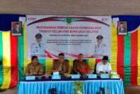 Bupati Natuna Wan Siswandi saat membuka acara musrembang  di Kecamatan Bungaran Selatan, Kabupaten Natuna, Rabu (24/1/2024). Matapedia6.com/ Dok. Diskominfo