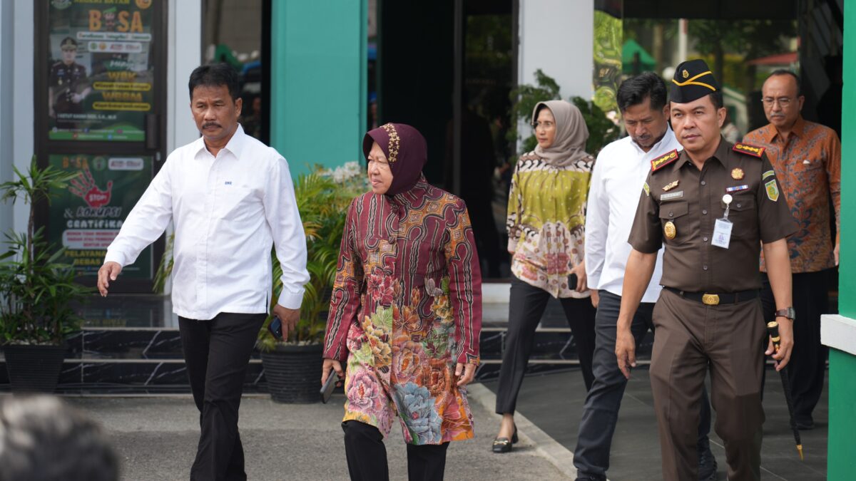 Kepala BP Batam Muhammad Rudi bersama Mensos beberapa waktu lalu. Foto:Dok/Humas BP Batam