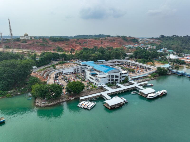 Suasana pelabuhan. Foto:Dok/Humas BP Batam