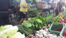Para pedagang di pasar tradisional Batam. Foto:Dok/matapedia6