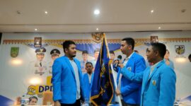 Ketua KNPI Batam Randi Zulmariadi dan Ketua KNPI Kepri Teddy Nuh. Foto:Dok/matapedia6