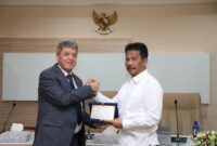 Kepala BP Batam Muhammad Rudi bersama Duta Besar Palestina. Foto:Dok/ Humas BP Batam