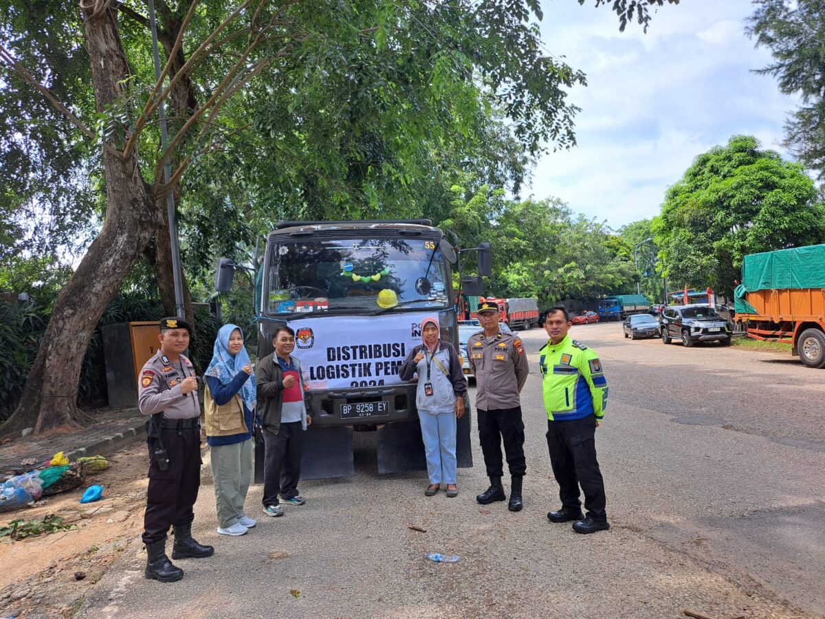 Polsek Batu Aji kawal ketat logistik pemilu 2024. Foto:Dok/Polsek Batu Aji-matapedia6