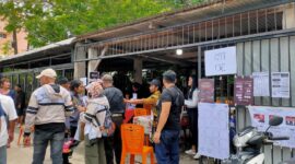 Kondisi pencoblosan suara di salah satu TPS di Batu Selicin Lubuk Baja, dimana ditemukan tidak ada surat suara untuk pemilihan anggota DPRD Kepri. Matapedia6.com/ Ramadan