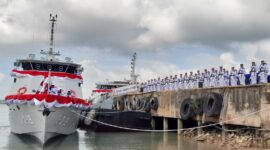 Kepala Staf TNI Angkatan Laut (Kasal) Laksamana TNI Dr Muhammad Ali resmikan dua kapal TNI Angkatan Laut (KAL) di galangan kapal PT Citra Shipyard, Kota Batam, Provinsi Kepri, Jumat (16/2/2024). Foto:Istimewa