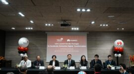 Direktur Network & IT Solustion Telkom Herlan Wijanarko, Direktur Keuangan & Manajemen Risiko Telkom Heri Supriadi, Direktur Enterprise Business Telkom FM Venusiana beserta jajaran manajemen Huawei dalam acara penandatanganan kerja sama untuk percepatan adopsi pemanfaatan Artificial Intellingence (AI) untuk dunia usaha antara Telkom dan Huawei, dalam acara Mobile World Congress 2024 di Barcelona, beberapa waktu lalu. Matapedia6.com/ Dok Telkom