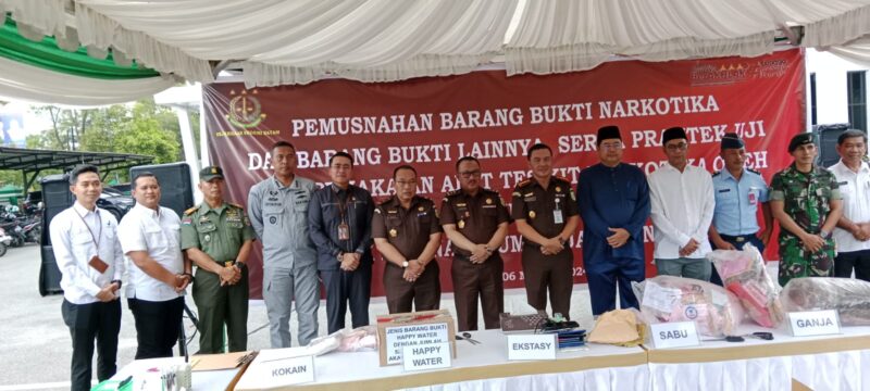 Pemusnahan barang bukti perkara Narkotika di Kejari Batam, Rabu (6/3/2024). Foto:Zal-matapedia6
