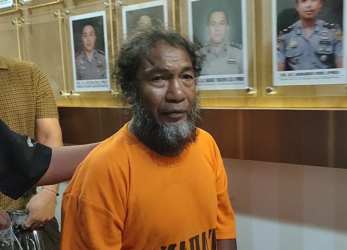 Tersangka pembunuhan sadis di Tiban habisi korban dengan cara melakukan pembacokan di kepala dan tubuh korban. Matapedia6.com/ Luci