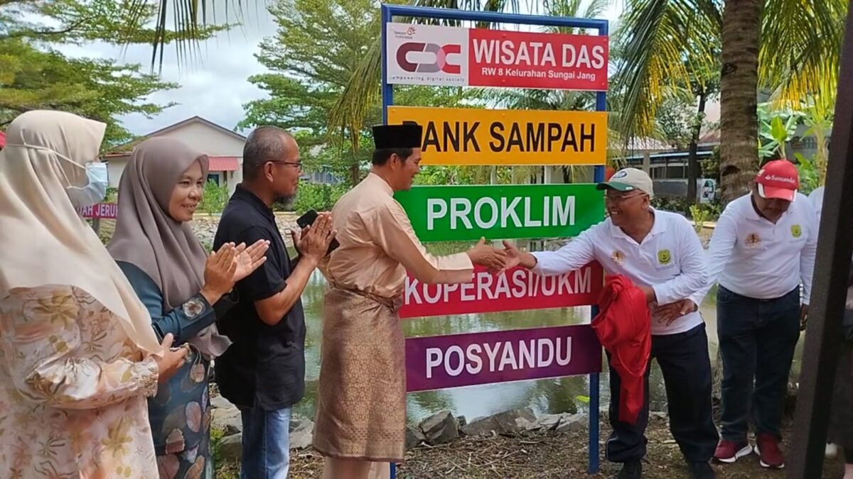 Pencanangan kawasan Kampung Wisata DAS. Foto:Dok/Telkom