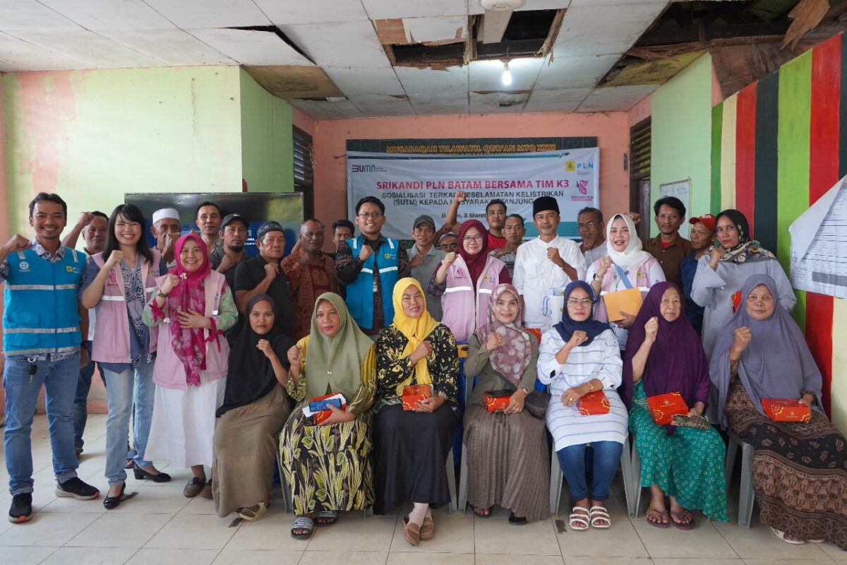 Srikandi PLN Batam. Foto:Dok/PLN Batam