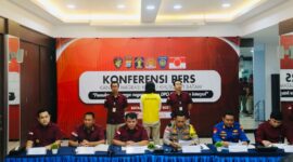 Kantor Imigrasi Batam deportasi WNA Jepang, Selasa (12/3/2024). Foto:Zal-matapedia6