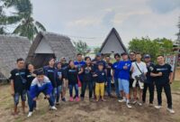  Ultras HMR Tanjungpinang- Bintan dukung Muhammad Rudi maju di Pilgub 2024, Selasa (12/3/2024). Foto:DN/matapedia6