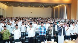 Kepala BP Batam Muhammad Rudi di tengah. Foto:Dok/Humas BP Batam