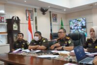 Kejari Batam saat ekspose perkara penadah melalui Restorative justice, Selasa (19/3/2024). Foto:Dok/Kejaksaan Batam