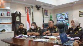 Kejari Batam saat ekspose perkara penadah melalui Restorative justice, Selasa (19/3/2024). Foto:Dok/Kejaksaan Batam