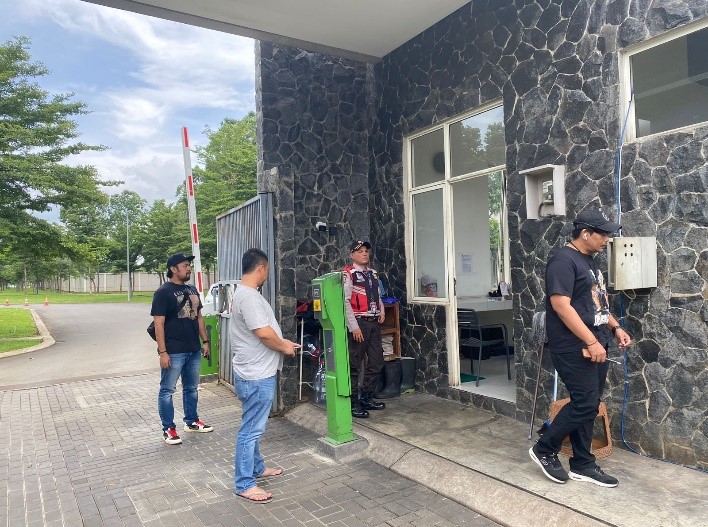 Ditreskrimum Polda Kepri saat melakukan penggrebekan tempat penampungan PMI Ilegal di Kota Batam. Matapedia6.com/ Dok Humas Polda