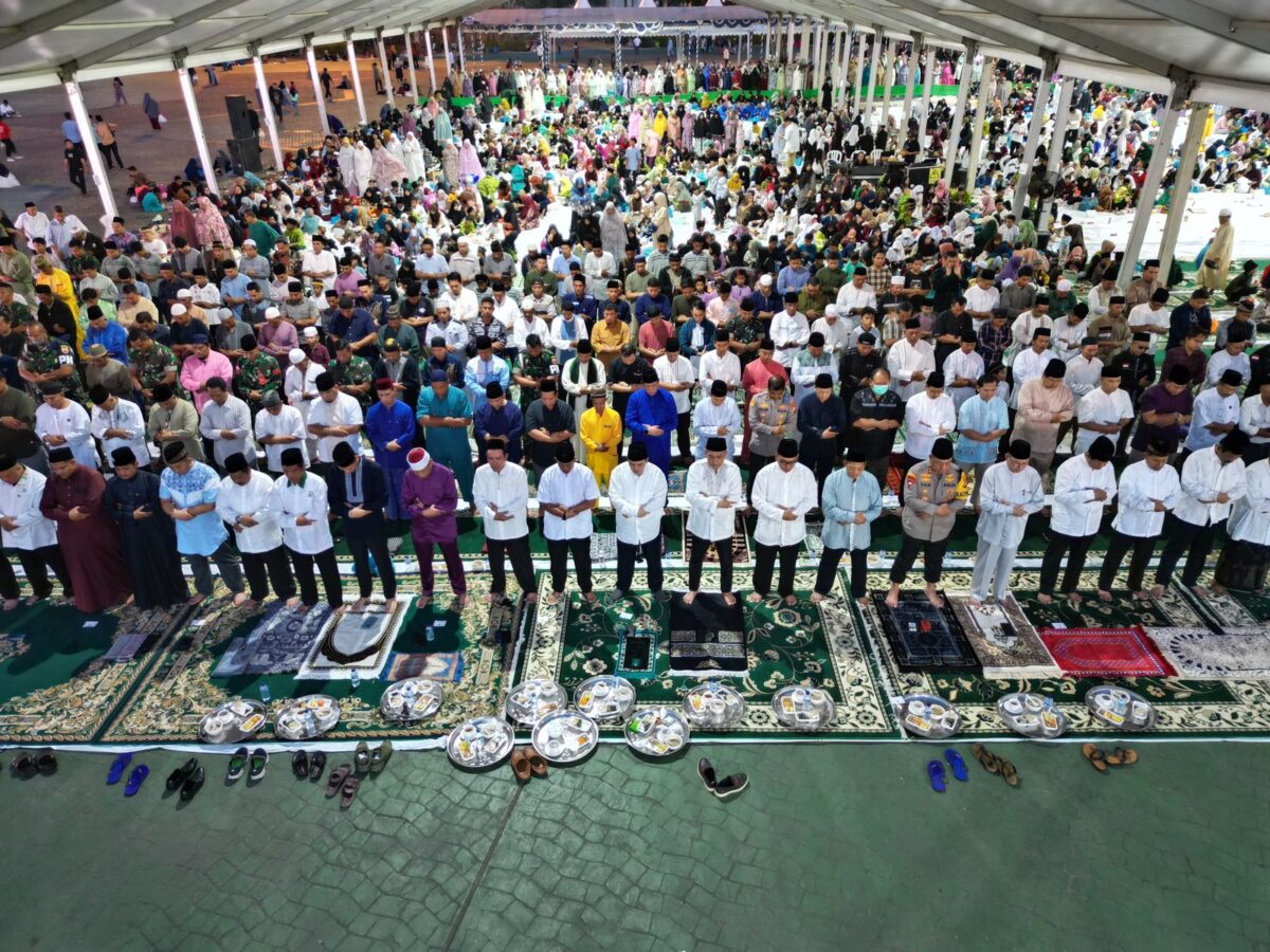 Sekitar 20 ribu warga Batam hadiri buka puasa bersama di Engku Putri, Sabtu (23/3/2024). Foto:Humas BP Batam