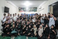 KONI Batam bersama anak panti, Minggu (24/3/202). Foto:DN/matapedia6