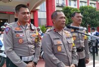 Wakapolda Kepri Brigjen Pol Asep Syafrudin didampingi Dirlantas Polda Kepri Kombes Pol Tri Yulianto dan Kabidhumas Polda Kepri Kombes Pol Zahwani Pandra Arsyad, Jumat (1/3/2024). Matapedia6.com/Luci