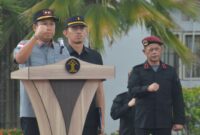 Kepala Kanwil Kepri Kumham, I Nyoman Gede Surya Mataram, pimpin apel Siaga 3 + 1 Kunci Pemasyarakatan, yang dipusatkan di Lembaga Pemasyarakatan (Lapas) Kelas IIA Batam, Jumat (5/4/2024). Matapedia6.com/Dok Lapas