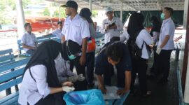 BNNP Provinsi Kepri Gelar tes urine bagi ABK dan juga supir taksi di pelabuhan Domestik Telaga Punggur dan Pelabuhan ASDP Telaga Punggur, Senin (8/4/2024).