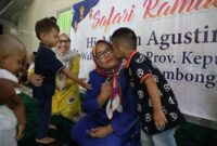 Wakil Gubernur Hj Marlin Agustina Rudi berpesan kepada masyarakat untuk terus memperkuat silaturahmi. Saat safari ramadan terakhir  di Masjid At Thoriq, Tanjungpiayu, Sei Beduk, Kota Batam, Senin (8/4/2024).