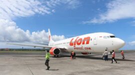 Pesawat Lion Air gagal mendarat di Bandara Hang Nadim Batam karena kondisi cuaca buruk dan jarak pandang terbatas. Matapedia6.com/ Istimewa