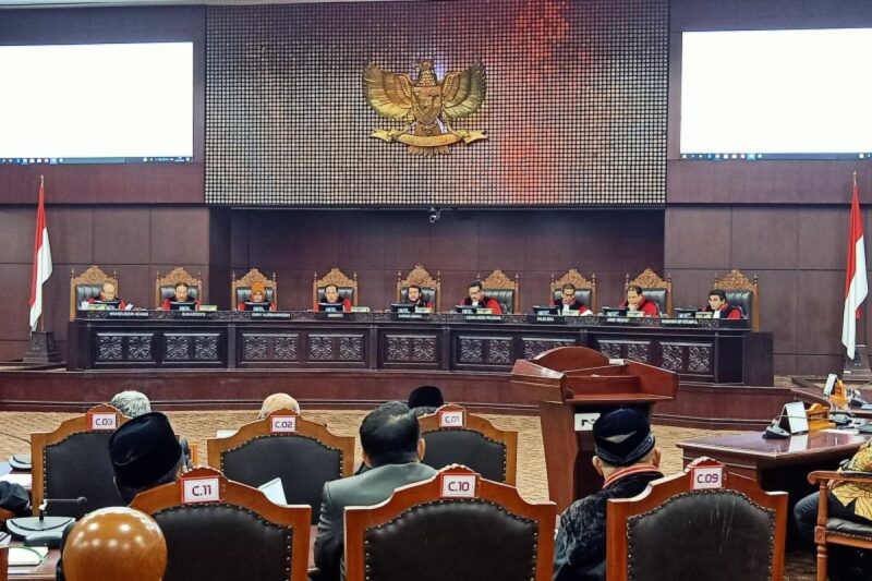 Sidang pleno pengucapan putusan atas sengketa Pilpres oleh Majelis Hakim di Gedung Sidang Mahkamah Konstitusi (MK) Jakarta Pusat, Kamis (27/6/2019). (ANTARA/Andi Firdaus)