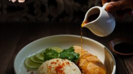 Ayam rebus yang empuk, serta nasi jahe yang harum. Matapedia6.com/ Dok BWP