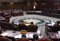 Suasana sidang pendahuluan Perselisihan Hasil Pemilihan Umum Anggota DPR RI,DPRD Provinsi, DPRD Kabupaten/kota, Senin (29/04) di Ruang Sidang Panel 1 Gedung MK. Foto Humas/Ifa.